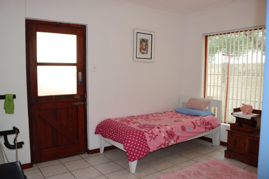 7 Bedroom Property for Sale in Kleinmond Western Cape